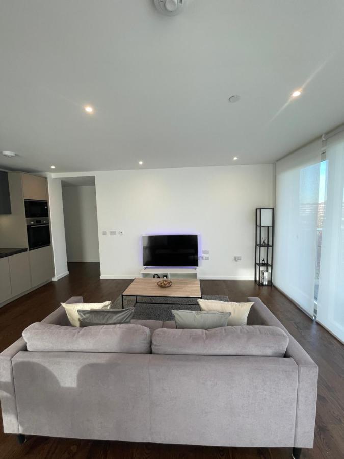 Immaculate 2Bed Apartment In London- City Views ภายนอก รูปภาพ