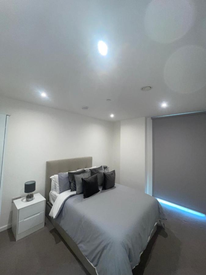 Immaculate 2Bed Apartment In London- City Views ภายนอก รูปภาพ