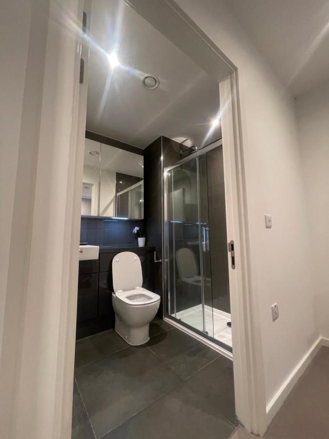 Immaculate 2Bed Apartment In London- City Views ภายนอก รูปภาพ