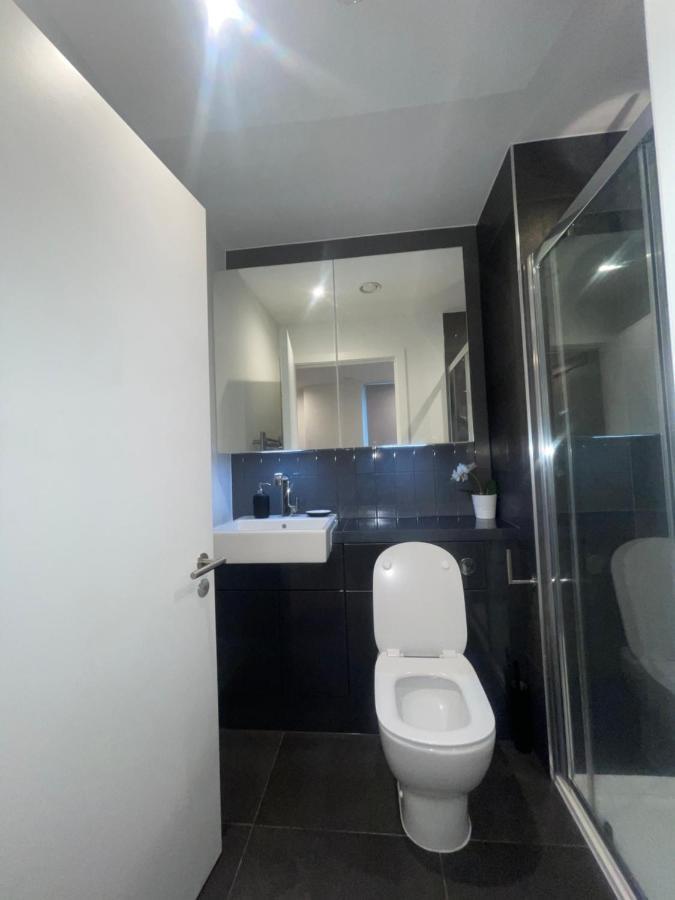 Immaculate 2Bed Apartment In London- City Views ภายนอก รูปภาพ