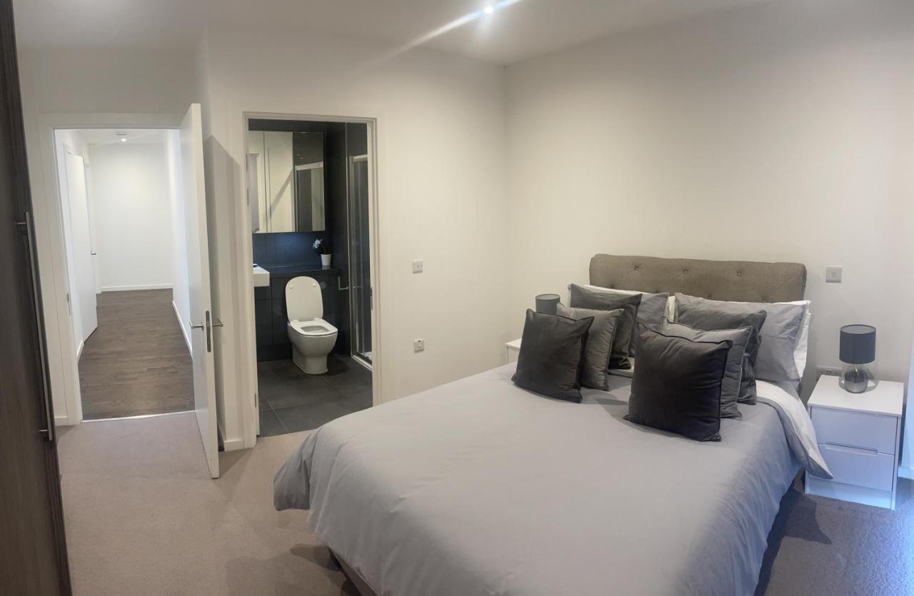 Immaculate 2Bed Apartment In London- City Views ภายนอก รูปภาพ